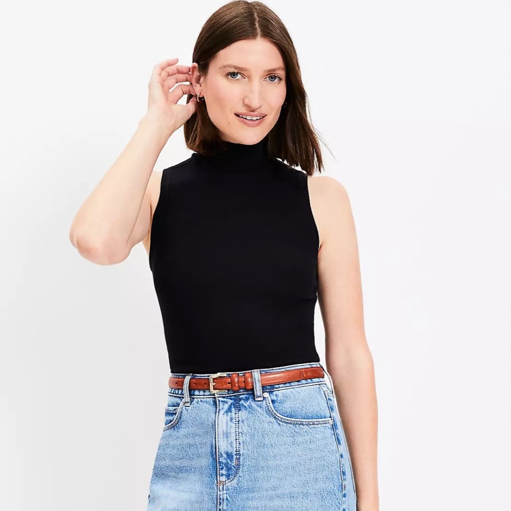 ❤️‍🔥 4 for $25 SALE: LOFT Black Sleeveless Turtleneck Top
